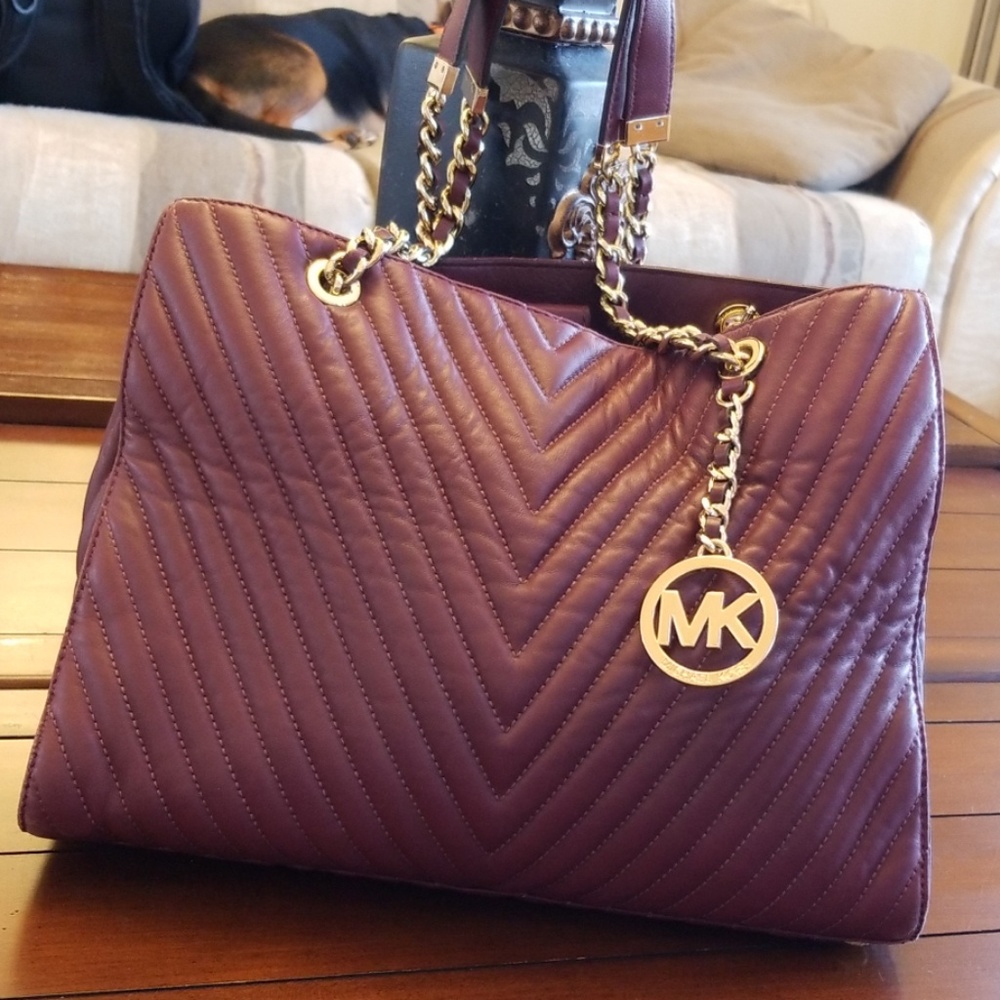 π MICHAEL KORS QUILTED BAG - Picture 1 of 8